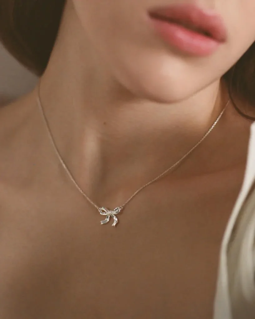 Bow Pendant