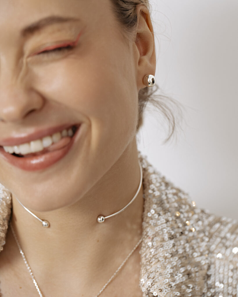 Spheres Choker