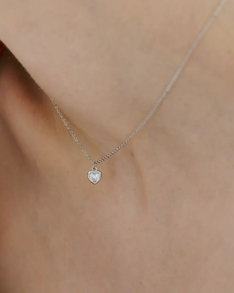 Crystal Trembling Heart Pendant