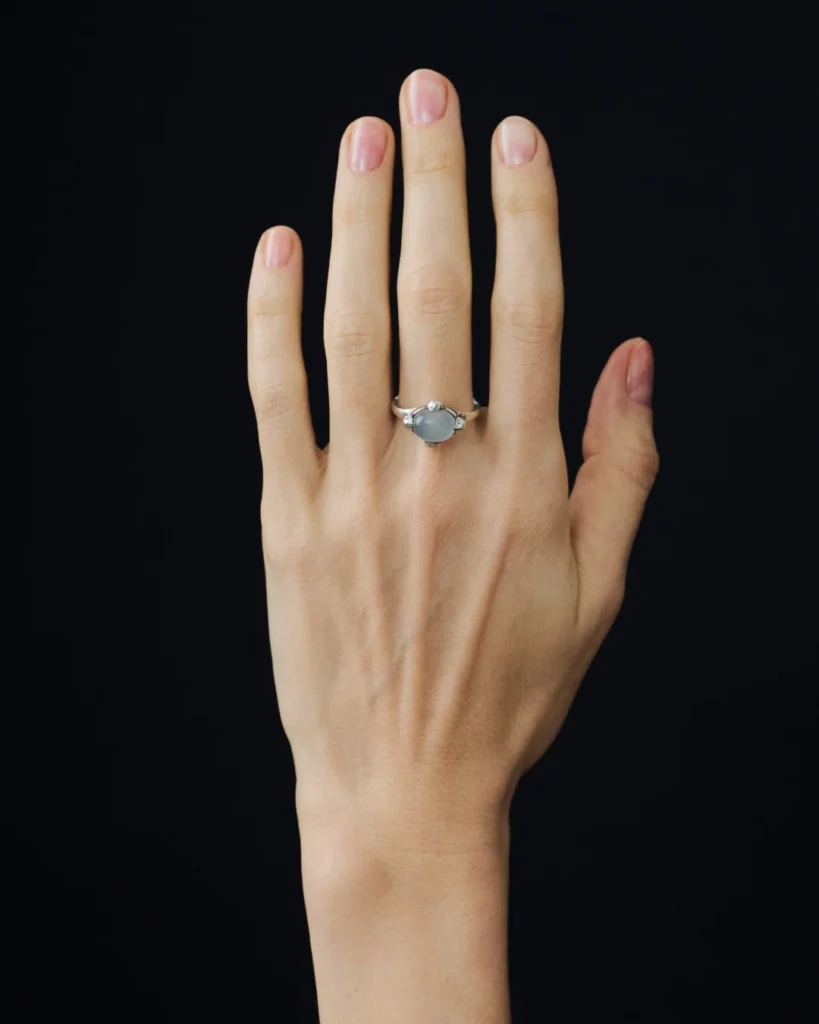Hazar Ring Milky Chalcedony